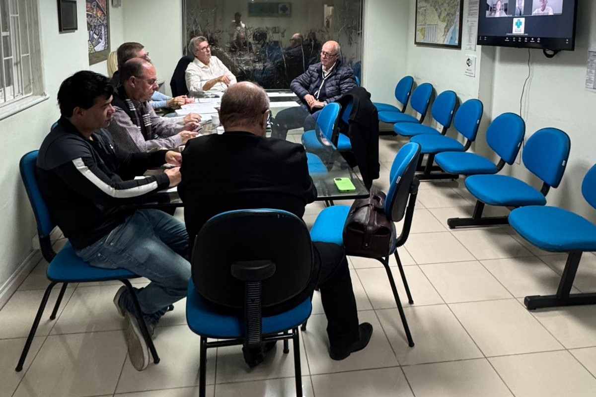 Falta de médicos em maternidade de Joinville e remuneração médica são pautas em reunião do Cosemesc
